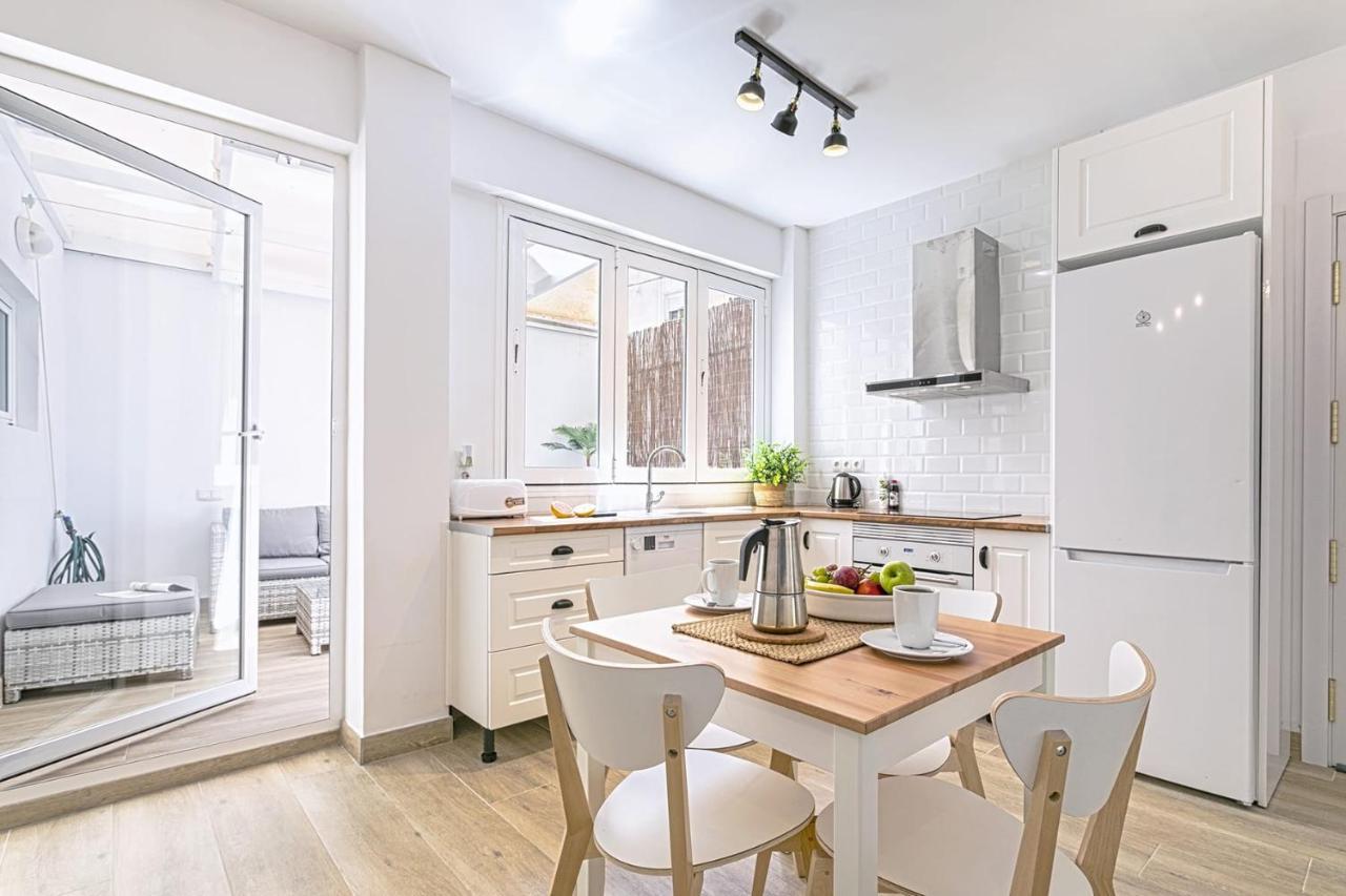 Precioso Apartamento Con Patio Málaga Exterior foto